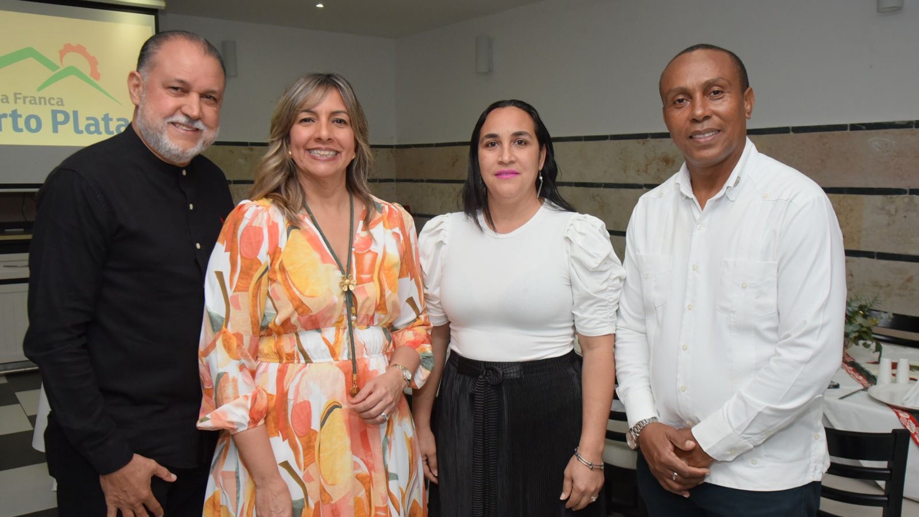 Zona Franca Industrial de Puerto Plata agasaja a la prensa con motivo de la Navidad