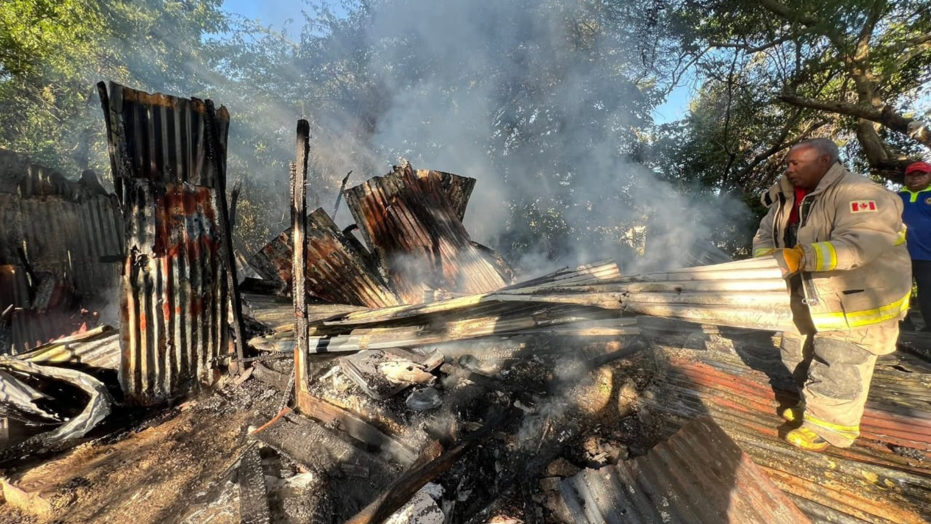 Incendio destruye vivienda en el municipio de Luperón