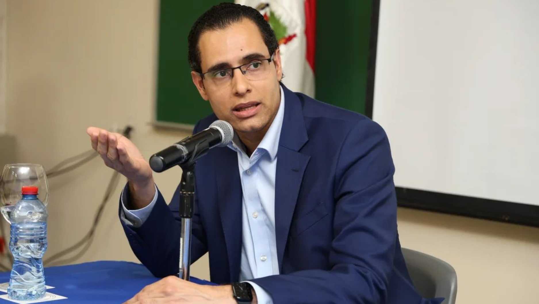 Economista Juan Ariel Jiménez afirma es saludable sistema financiero nacional  