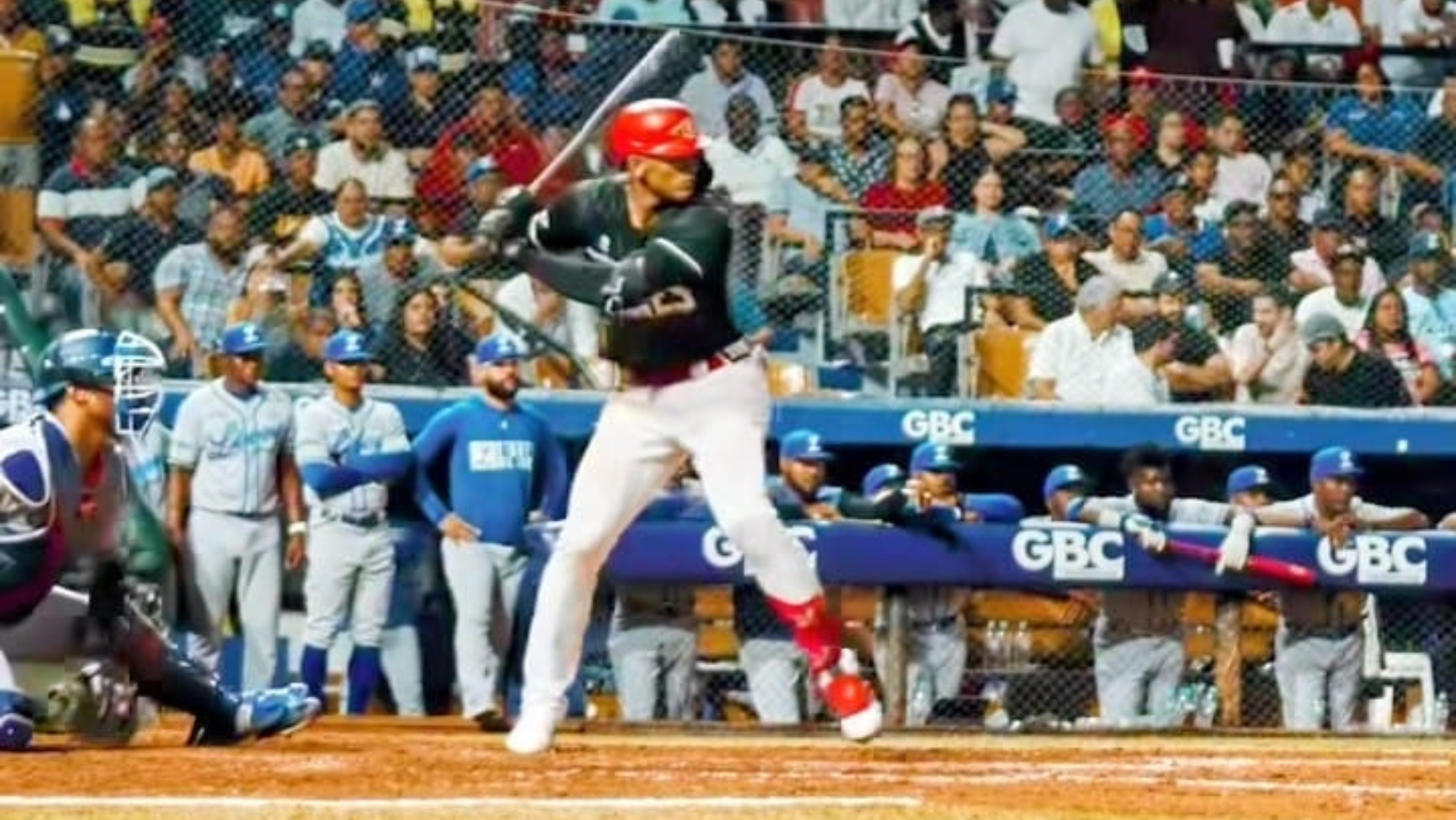    Pelotero puertoplateño Erik González entre los mejores bateadores de la LIDOM   