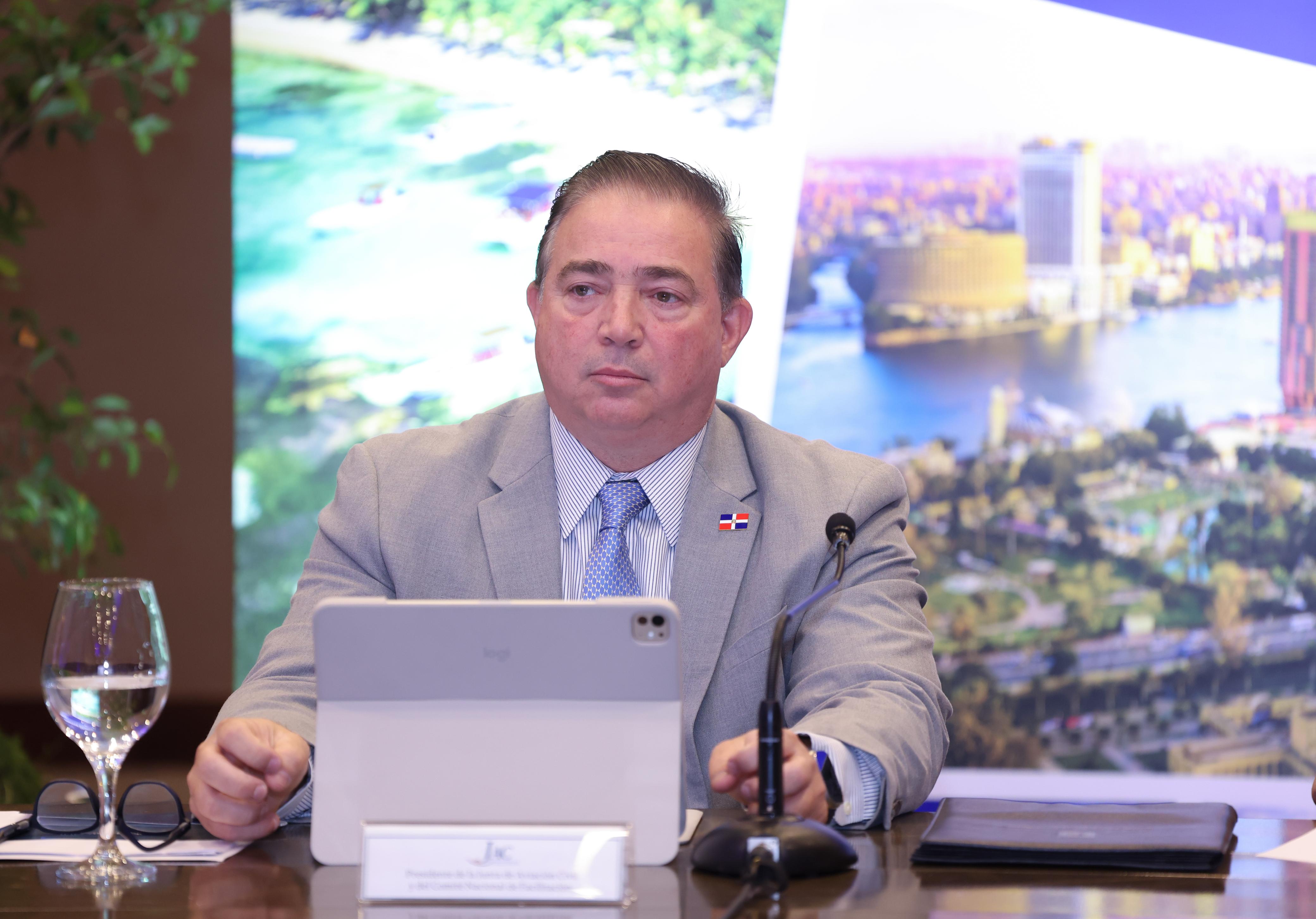 Comité Nacional de Facilitación acuerda plan para optimizar gestión aeroportuaria y mejorar puntualidad   