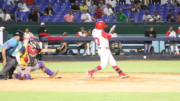 Atléticos de Puerto Plata propinan segunda derrota a Granjeros de Moca en Round Robin Liga de Verano