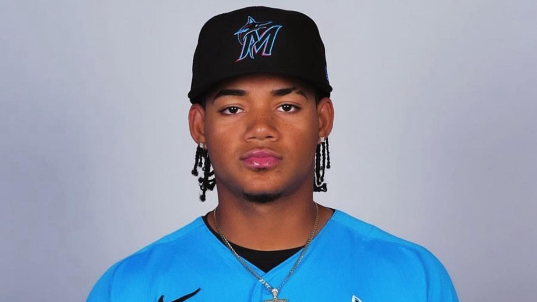 Reconocerán con premio “Dominican Prospect League” al joven lanzador puertoplateño Liomar Martínez   